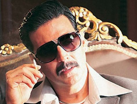 Akshay Kumar Akshay Kumar Hd Wallpaper, Akshay Kumar Photoshoot, Akshay Kumar Style, Ekta Kapoor, Galaxy Pictures, Southwest Florida, Akshay Kumar, Cute Couple Cartoon, Boy Photography Poses