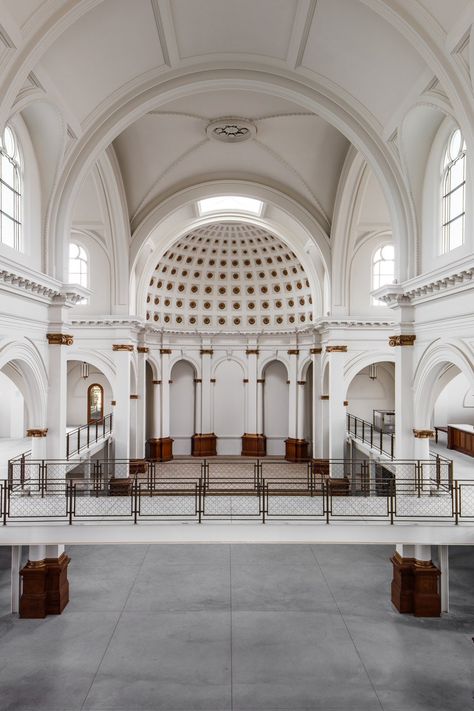 interior of church with domed ceiling Ken Fulk, Shopping Mall Interior, Ball Room, Carpenters Workshop, Church Interior Design, Hotel Lobby Design, Modern Church, Dome Ceiling, Church Interior