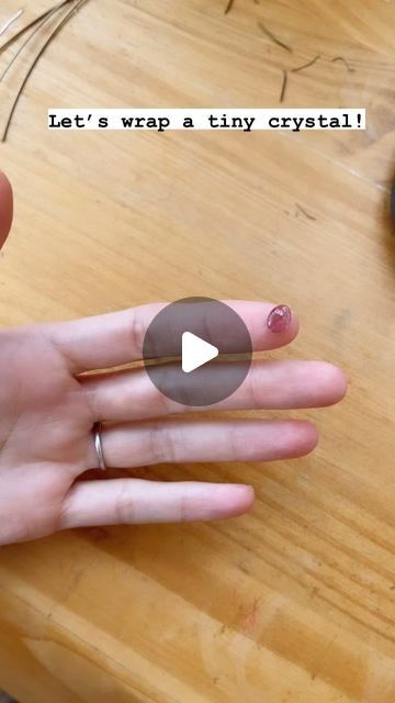 How To Wire Wrap Stones For Beginners Step By Step, Wire Jewelry Tutorial Step By Step, Easy Wire Wrapping Stones Tutorial, Rock Jewelry Diy, Wire Wrap Tutorial, Stone Wrapping Tutorial, Diy Wire Wrapped Pendant, Wire Wrapping Tutorial, Wire Wrapping Diy