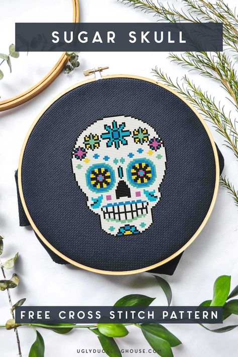 Free Halloween Cross Stitch Patterns, Sugar Skull Cross Stitch, Skull Cross Stitch Pattern, Skull Cross Stitch, Colorful Cross Stitch Patterns, Black Cat Cross Stitch, Colourful Cross Stitch, Sugar Skull Halloween, Halloween Cross Stitch Patterns