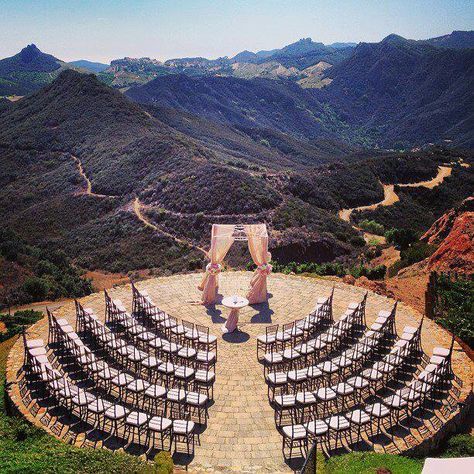 Love the ceremony seating formation Outdoor Ceremony Seating, Malibu Rocky Oaks Wedding, Seating Arrangement Wedding, Malibu Rocky Oaks, Wedding Ceremony Seating, Ceremony Outdoor, Party Seating, Ceremony Seating, Seating Plan Wedding