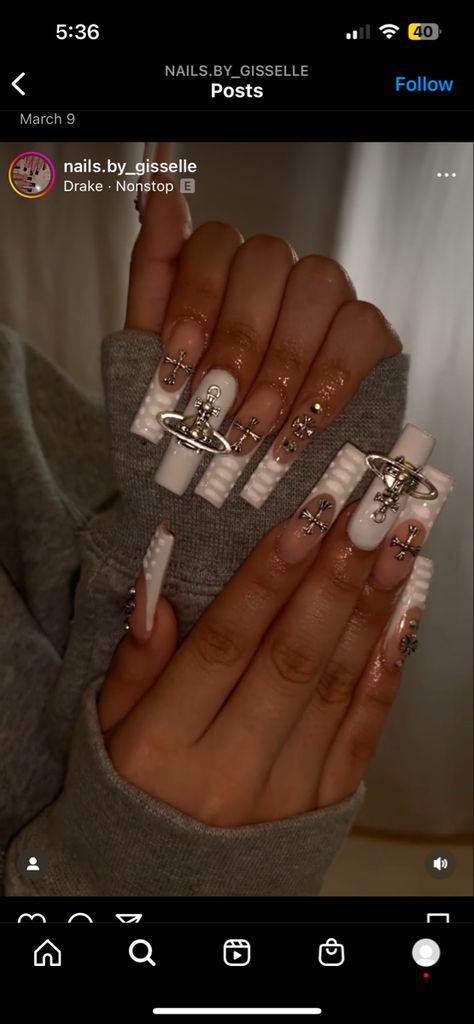 Crocodile Texture Nails, White Nails Crocodile, Croc Print Nails With Charms, 3d Croc Print Nails, White Alligator Nails, Nail Designs Crocodile, Crocodile Print Nails Acrylic, White Crocodile Nails, Alligator Print Nails