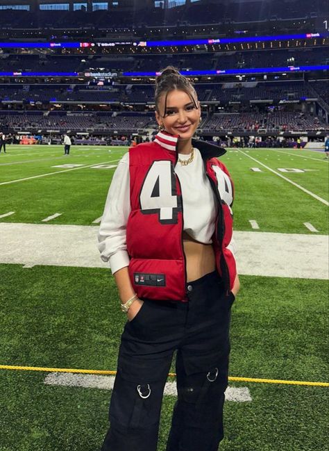 Football Sunday Outfit, Air Force Outfits, Kyle Juszczyk, Nfl Wives, Brittany Mahomes, 49ers Outfit, 49ers Game, Commencement Speech, Custom Jacket