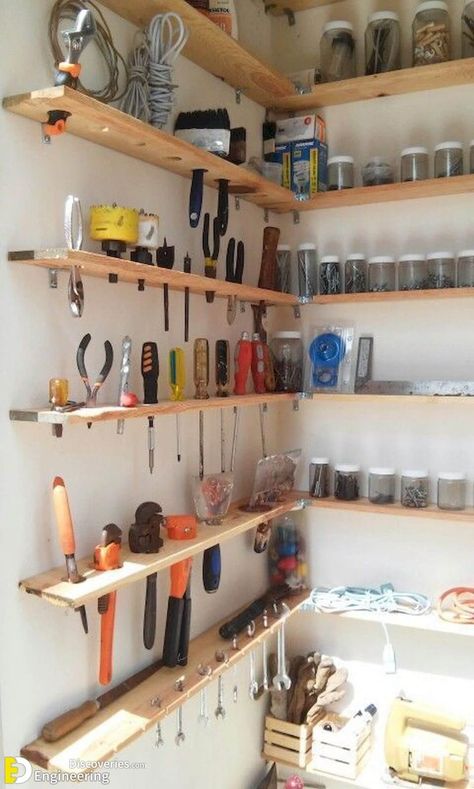 35 Brilliant Tool Organization Ideas - Engineering Discoveries Garage Organization Shelves, Garage Organization Systems, Garage Organization Tips, Garage Organisation, Bra Tips, Kabinet Dapur, Basement Storage, Garden Tool Storage, Diy Garage Storage