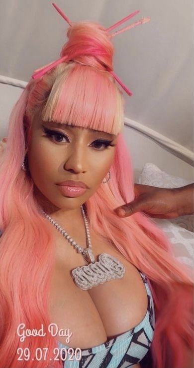 Strawberry Shortcake Hair, Nicki Minaj Wig, Chinese Bangs, Nicki Minaj Hairstyles, Trendy Fall Hair Color, Nicki Minaj Outfits, Nicki Minaj Wallpaper, Nicki Minaj Barbie, 2 Braids