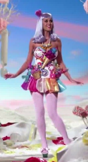 Candyland Katy Perry Halloween Costume, Katy Perry Halloween, Candy Land Costumes, Katy Perry Music, Katy Perry Costume, Katy Perry Outfits, Candy Costume, Katy Kat, Candy Costumes