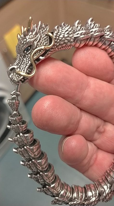 Dragon bracelet in the hands of a man Cool Dragons, Dragon Bracelet, Nature Inspired Jewelry, Italian Art, Inspired Jewelry, Bracelet Clasps, Animal Jewelry, Ring Bracelet, Nature Inspired