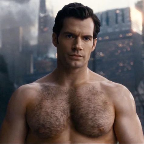 Instagram 上的 Henry Cavill Pics：「 #henrycavill #superman #clarkkent #manofsteel #dc #dceu #dccomics #dcextendeduniverse #batmanvsuperman #suicidesquad #batman #wonderwoman… 」 Henry Superman, Henry Cavill Shirtless, Hollywood Men, Le Male, Famous Men, Man Of Steel, Henry Cavill, British Actors, Handsome Actors