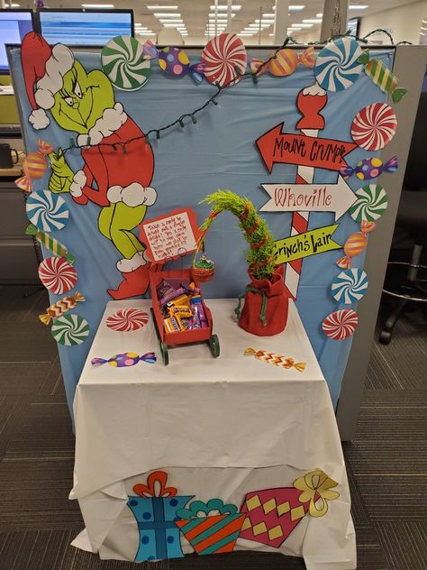 The Grinch Desk Decorations, Grinch Cubical Decorations, The Grinch Cubicle Decorations, Grinch Themed Office Decorations, Whooville Cubicle Decorations, Grinch Office Decorations, Grinch Desk Decorations, Christmas Desk Decorations Work Spaces, Grinch Cubicle Decorations