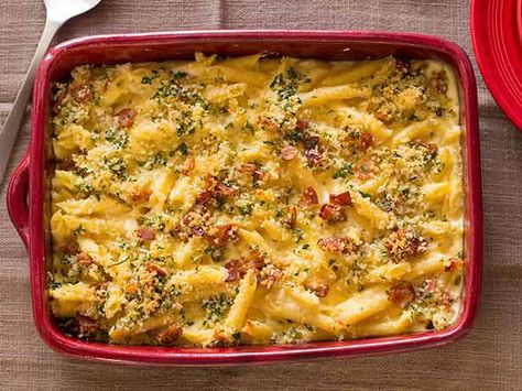 This dressed-up Guy's Mac Daddy Mac 'n' Cheese is studded with bacon and fresh herbs. Add a quick side salad or steamed veggie and dinner is served. Pasta And Cheese, Keju Cheddar, Food Network Star, Guy Fieri, Mac N Cheese Recipe, Cheese Recipe, Mac N Cheese, Top Recipes, Casserole Dish