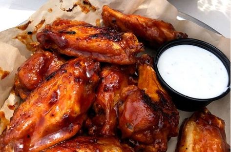 Hooters Daytona Sauce Recipe Daytona Wing Sauce Recipe, Popeyes Sweet Heat Sauce Recipe, Hooters Daytona Wings Recipe, Sweet Heat Sauce Recipe, Wing Sauces, Hooters Wings, Hot Wing Recipe, Wing Sauce Recipes, Vegetarian Barbecue