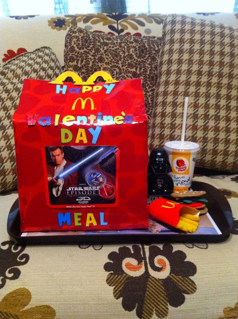 Valentine's Box- A huge "Happy Meal" with Play dough fries and hamburger. The kids loved it, and so did my son :) Hamburger Valentine Box Ideas, Cheeseburger Valentines Boxes, Valentines Cereal Box Ideas For Boys, Mcdonald’s Gift Basket, Happy Meal Box, Mcdonalds Happy Meal Toys, Shoe Box Crafts, Dessert Gifts, Candy Gift Box