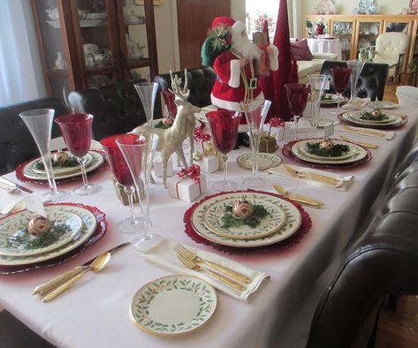 Tablescapes Christmas, Holiday China, Lenox Christmas, Lenox Holiday, Christmas Dining Room, Christmas China, Holiday Table Settings, Christmas Tablescape, Holiday Tablescapes