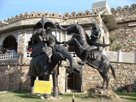 Maharana Pratap Memorial, Udaipur – The #Memorial That Celebrated the Valor of Brave Maharana Pratap - This day was meant for the sightseeing at the Maharana Pratap Memorial, #Udaipur and we had the car ready to take us there. The Memorial is atop the Moti Margi or Pearl Hill and is at such a height that breathtaking views of the city of Udaipur can be seen from there. #travel Udaivilas Udaipur, Oberoi Udaivilas, States Of India, History Images, Blue Horse, Tourist Places, Famous Places, Udaipur, Taxi Service