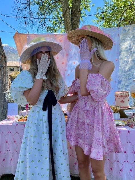 Formal Picnic Outfit, Pink Dress Tea Party, Tea Party Outfit Inspiration, Derby Tea Party Outfit, Tea Party Dress Short, Aesthetic Tea Party Outfit, Tea Party Outfit With Gloves, Tea Party Dress Aesthetic, Fairy Tea Party Aesthetic Outfit