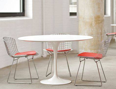 Saarinen Table Bertoia Chairs Tulip Table And Chairs, White Dining Room Table, Bertoia Side Chair, Bertoia Chair, Cheap Coffee Table, Saarinen Dining Table, Saarinen Table, Knoll Furniture, Tulip Dining Table