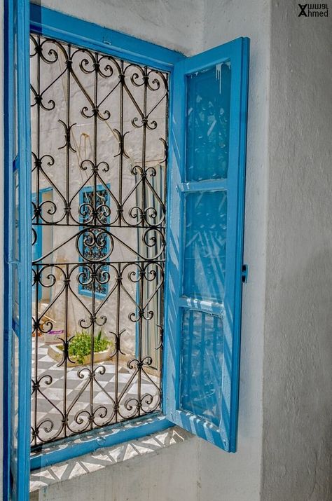 Riad Interior, Arabic Vibes, Arabic Interior Design, Baroque Interior, African House, Traditional Windows, Window Shutters, Iron Gates, Rustic Living