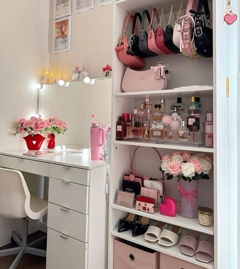 Purse Closet Aesthetic, Girly Room Inspo Aesthetic, Room Closet Ideas Bedrooms, Girly Closet Aesthetic, Vanity And Office Room Ideas, Vanity Inside Closet Small Spaces, Girly Closet Ideas, Organized Girl Aesthetic, Cute Closet Aesthetic