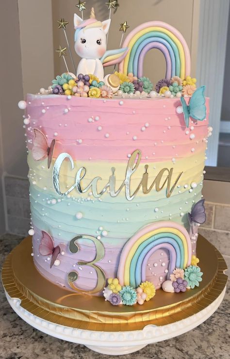 My Little Pony Birthday Party, Little Pony Birthday Party, Unicorn Birthday Cake, Pony Birthday, 1st Birthday Decorations, Birthday Decoration, Unicorn Birthday, Bday Party, Birthday Decorations