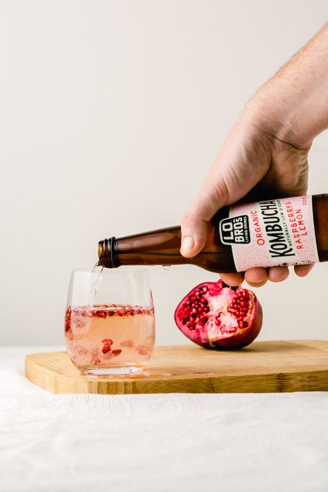 Juice Bottle Aesthetic, Kombucha Photography, Kombucha Aesthetic, Peach Kombucha, Pomegranate Drinks, Kombucha Drink, Minimal Studio, Drink Photo, Glass Products