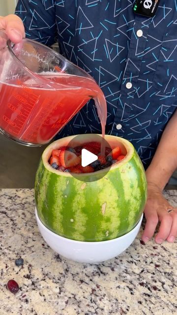 Food Dudes on Instagram: "Watermelon lover’s, TRY THIS! 🍉 #easyrecipe #homecooking #summer #foodhacks" Things To Do With A Watermelon, Watermelon Fruit Salad Bowl Party Ideas, Summer Side Recipes, Watermelon Jello Fruit Bowl, Watermelon Jello Mold, Watermelon Fruit Platter Ideas, Watermelon Jello Slices With Fruit, Jello And Fruit Recipes, Watermelon Ideas Party