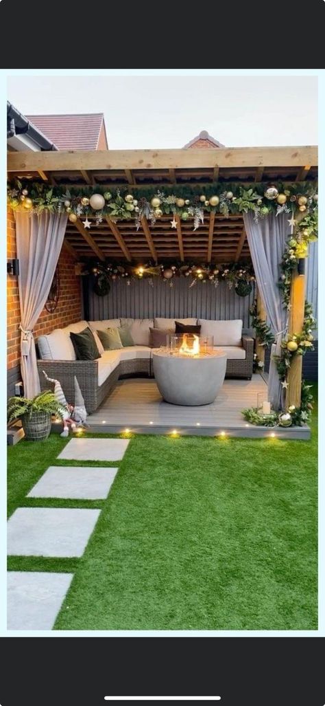 Diy Backyard Sitting Area, Backyard Corner Ideas, Rectangle Backyard Ideas, Yard Sitting Area, Backyard Sitting Areas, Patio Addition, Outdoor Patio Ideas Backyards, Deck Renovation, Deck Decor