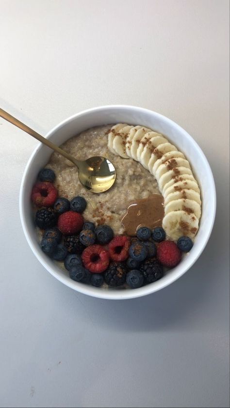 Healthy Porridge, Intermittent Fasting Benefits, Fasting Benefits, Aesthetic Cooking, Aesthetic Health, Pre Workout Food, Meal Of The Day, Meal Prep Bowls, Healthy Food Motivation