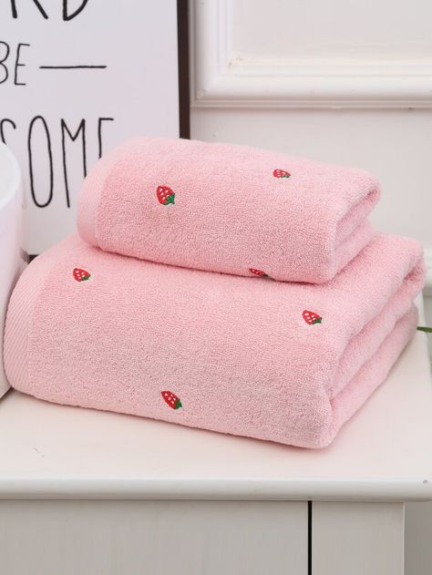 Free Returns ✓ Free Shipping On Orders $49+ ✓. 1pc Strawberry Embroidery Towel- Bath Towels at SHEIN. Strawberry Embroidery, Pattern Fruit, White Bath Towels, Pink Towels, Cute Room Ideas, Future Apartment, Bathroom Inspo, Dream Apartment, Cute Room Decor