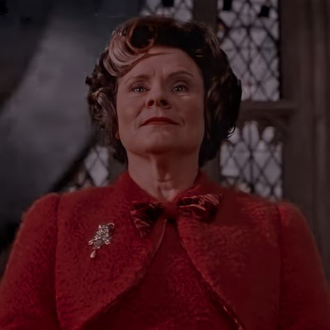 Harry Potter Umbridge, Dolores Umbridge, Castle On The Hill, Harry Potter 2, Harry Potter Cast, Harry Potter Wallpaper, Harry Potter Aesthetic, Witchy Woman, Harry Potter Movies