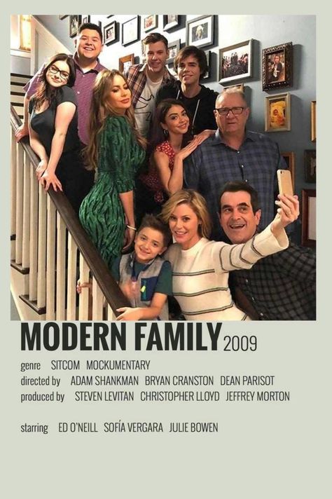 Modern Family Polaroid Poster, Modern Family Minimalist Poster, Modern Family Poster, Rico Rodriguez, Family Movie Poster, 1980s Tv Shows, Sofia Vergara Style, Ed O Neill, Movies To Watch Teenagers