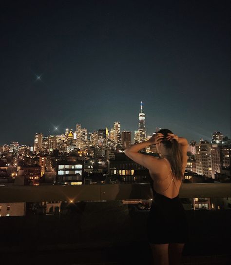 new york skyline, girl in black sparkly dress, city night life, New York City, photo inspo, pose inspo, lifestyle Black Dress New York Aesthetic, Black Dress City Aesthetic, City View Photoshoot, City Skyline Photoshoot, Night City Senior Picture Ideas, Rooftop Photoshoot Night, Nighttime City Photoshoot, New York High Society Aesthetic, Night Time City Photoshoot