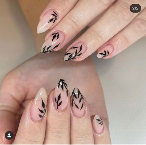 Unusual Nail Designs, Nails Goth, Nails Rose, Cartoons Movies, Opal Nails, Boho Nails, Witchy Nails, Gothic Nails, Goth Nails