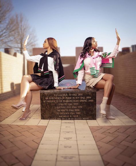 Sorority Founders Day, Aka Founders, Sorority Photoshoot, Sorority Pictures, Alpha Woman, Divine 9, Aka Sorority, Founders Day, Alpha Kappa Alpha Sorority