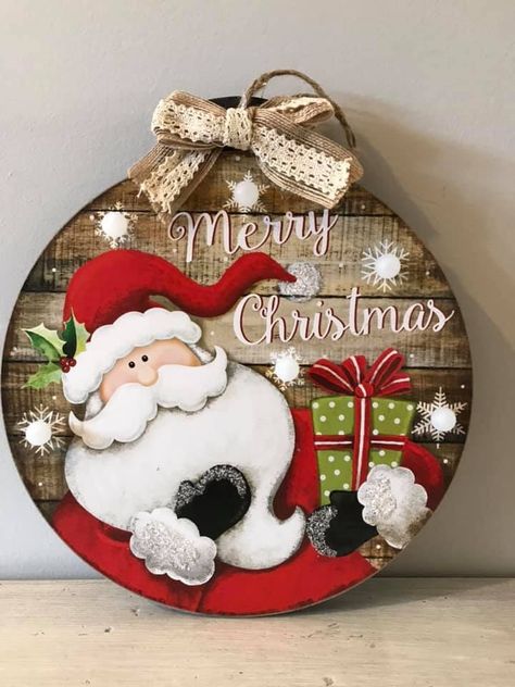 Wood Round Ideas Easy Diy, Christmas Craft Show, Christmas History, Homemade Christmas Cards, Diy Christmas Decorations Easy, Christmas Signs Wood, Christmas Wood Crafts, Holiday Crafts Christmas, Navidad Christmas