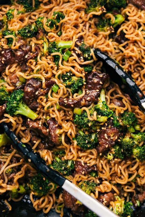 Top Your Beef And Broccoli Ramen With Green Onions And Sesame Seeds Beef And Broccoli Yakisoba, Broccoli And Beef, Beef And Broccoli Ramen, Broccoli Ramen, Crockpot Beef And Broccoli, Beef Udon, Ground Beef And Broccoli, Raw Broccoli, Beef And Broccoli