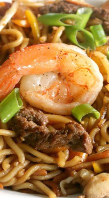 Beef Lo Mein Recipe, Lo Mein Recipe, Lo Mein Recipes, Asian Stir Fry, Food Type, Steak And Shrimp, Chinese Cooking Recipes, Cooking Easy, Lo Mein