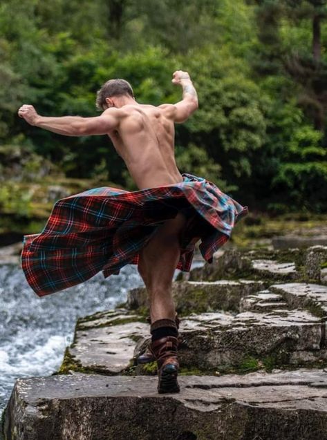 Men In Kilt With Tattoos, Kilted Men, Hot Scottish Men, Scottish Men, Scottish Man, Men Bodies, Scottish Kilts, Men In Kilts, Dear Future Husband