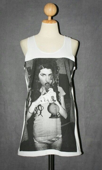 White Singlet, Rock T Shirt, Rock T Shirts, Amy Winehouse, Pop Punk, Fit Check, Top Sleeveless, Punk Rock, Tank Top