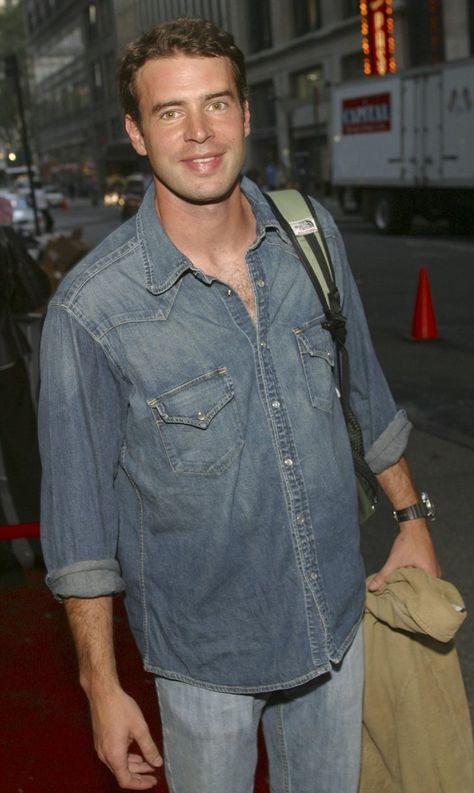 Pin for Later: From the '90s to Now: See Scott Foley's Hot Heartthrob Evolution 2003 Roman Bridger, Scott Foley, Slasher Film, Western Denim Shirt, American Actors, Pretty Men, Television Show, Scandal, Mens Fashion Casual