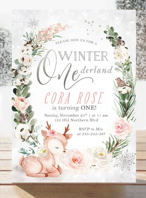 Winter Onederland Party Girl 1st Birthdays, Winter Onederland Party Girl, Forest Wonderland, Winter Wald, First Birthday Winter, Winter Onederland Birthday Party, Winter Onederland Party, Onederland Birthday Party, Woodland Winter