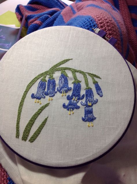 Blue bells Etsy.com Handembroiderypillow Blue Bell Embroidery, Embroidery Bluebells, Embroidered Bluebells, Bluebell Embroidery, Blue Bell Flowers, Embroidery Hoop Crafts, Embroidery Sweater, Embroidered Quilts, Couture Sewing Techniques