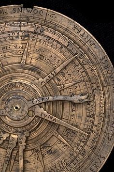 Metal Armor, Sundials, Ancient Aliens, Ancient Artifacts, 판타지 아트, 15th Century, Ancient History, Ancient Art, Sacred Geometry