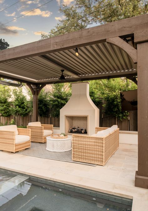 outdoor entertaining, poolside relaxation, pergola retreat, landscape design, Dallas, Texas Backyard Patio With Pool, Pergola By Pool, Pergola Ideas Modern, Pool With Fireplace, Cabana Ideas Backyard, Pergola Poolside, Fireplace Pergola, Luxury Pergola, Poolside Pergola