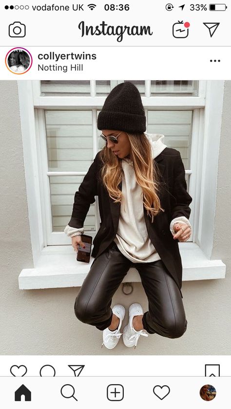 White Beanie Outfit, Blazer Hoodie, Winter Inspo Outfits, Leather Trousers Outfit, Hoody Outfits, Chic Outfits Classy, Blazer Outfits Casual, Blazer Outfits For Women, Trousers White