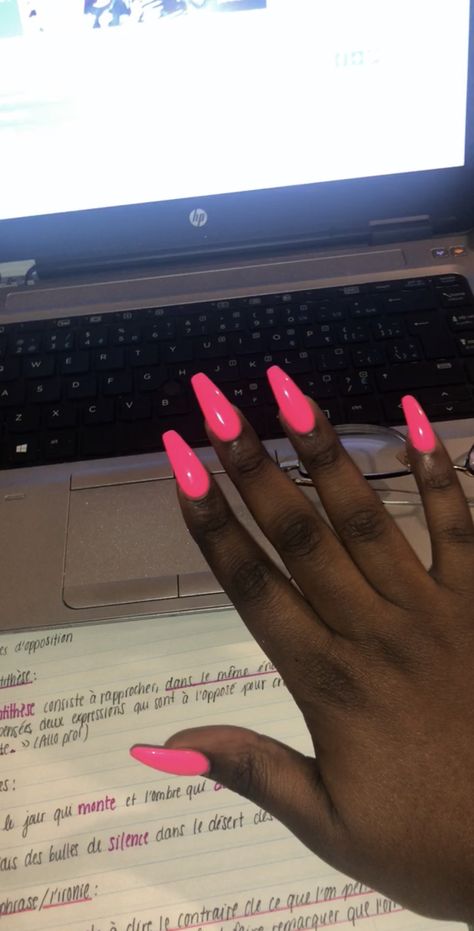 Hot Pink Nails Black Women, African American Nail Designs, Barbiecore Nails, Drippy Nails, Dark Skin Nail Color, Summer Nails Coffin, Types Of Nails Shapes, Nails Shapes, Barbie Pink Nails