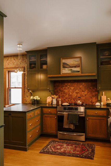 Kitchen of the Week: Vintage Style for a 1900s Home (18 photos) - Tips for the home 🏠 1900s Home, Mosaic Backsplash Kitchen, Design Remodel, Green Kitchen, Kitchen Colors, Dream House Decor, Dream Home Design, Kitchen Backsplash, Home Decor Kitchen