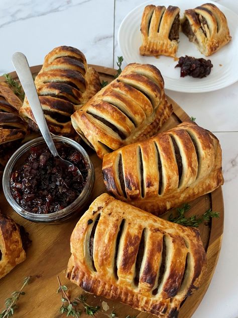 Ruff Puff Pastry, Sausage Rolls Puff Pastry, Vegetarian Pastries, Red Onion Chutney, Vegan Sausage Rolls, Mushroom Filling, Rough Puff Pastry, Vegetarian Sausages, Christmas Pastries