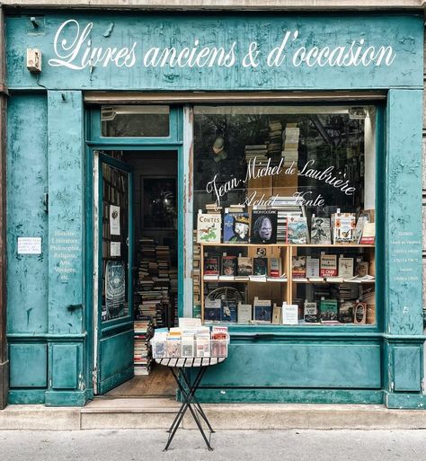 The Shopkeepers on Instagram: “Librairie Jean-Michel de Laubrière, Paris 📷@outofmylens rare and used bookshop specializing in history, literature, travel, philosophy…” Vintage Bookstore Aesthetic, Bookstore Aesthetic, Vintage Bookstore, Books Photography, Paris Books, Bookstore Cafe, Shop Fronts, Book Shop, London Photos