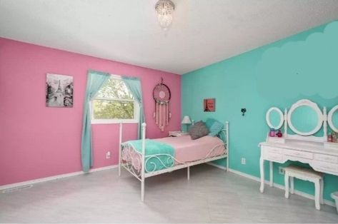 Pink Mint Lilac Bedroom, Room Color Design, Lilac Bedroom, Deco Room, Black Cottage, Sunset Canvas Painting, Best Room, Bedroom Color Combination, Turquoise Walls