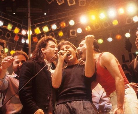 Freddie Mercury, Bono And Paul McCartney Freddie Mercury Live Aid, U2 The Unforgettable Fire, Queen Lead Singer, Live Aid 1985, Larry Mullen Jr, Bob Geldof, Collage Des Photos, Live Aid, Todd Rundgren